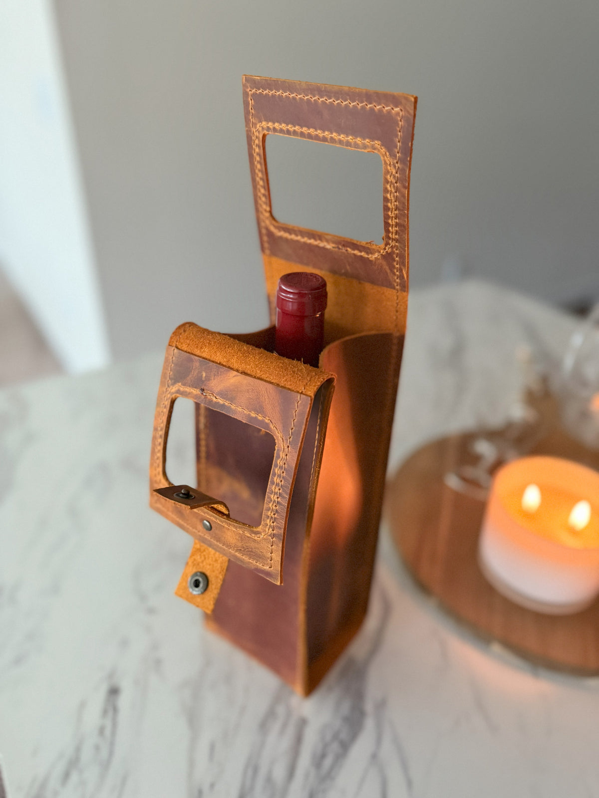 Personalized Leather Wine Bag – Handmade Wine Bottle Carrier
